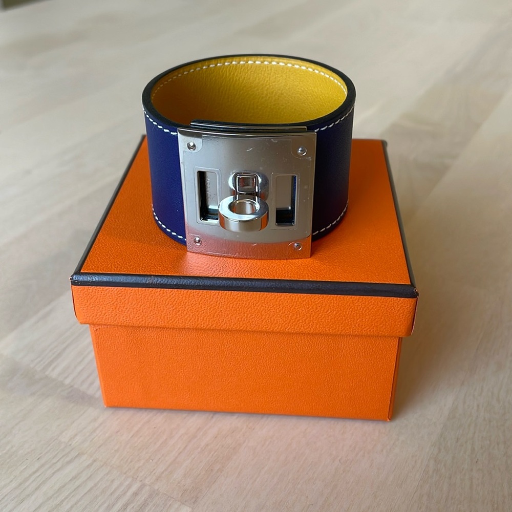 Authentic Hermès Kelly Dog Leather Bracelet, sz T3